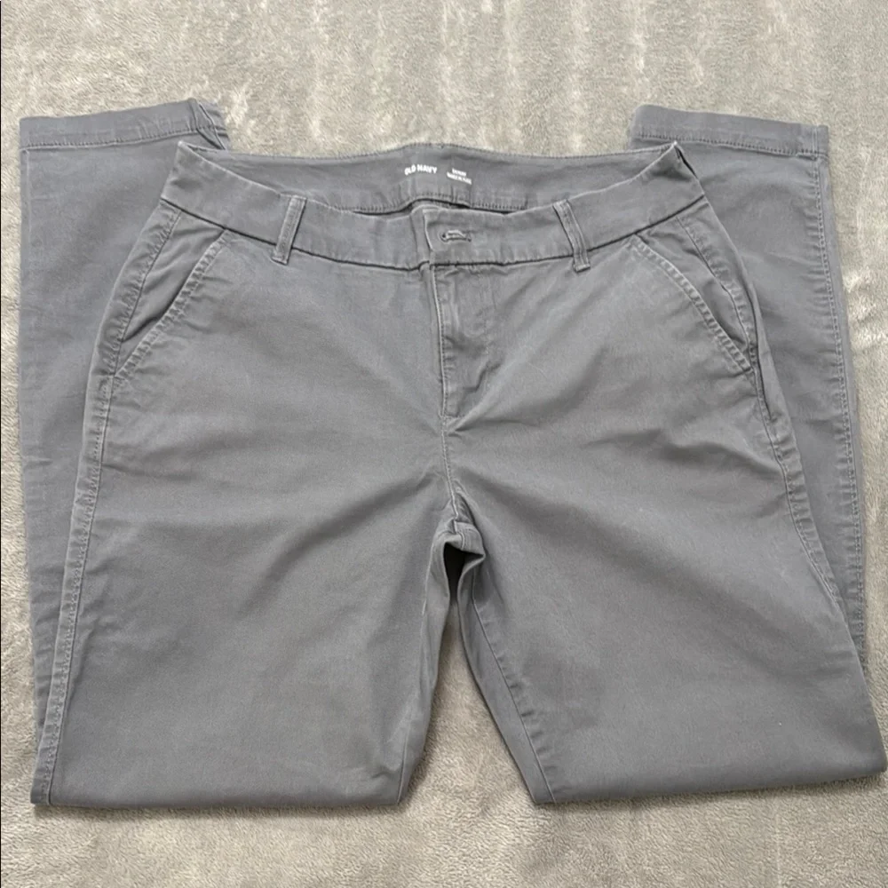 Old Navy Women's Gray Jeans - Picture 2 of 6